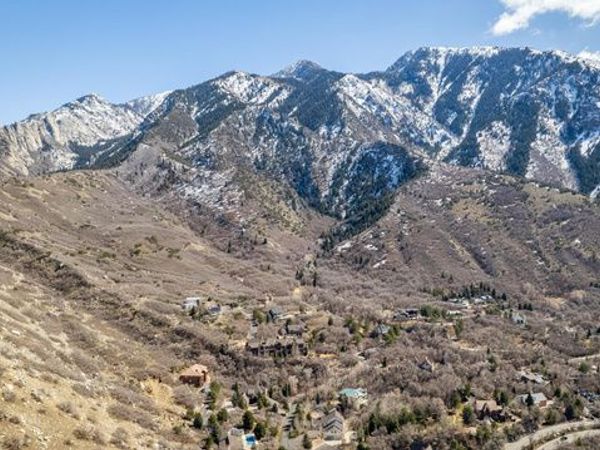 10480 S SEVEN SPRINGS CIR , Unit 23, Sandy, UT 84092