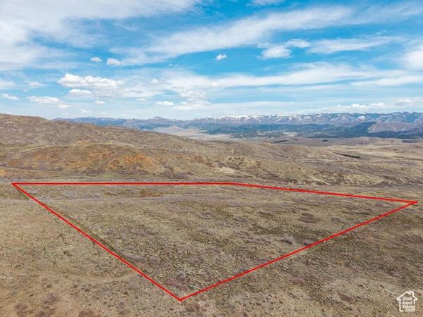 17 N BIG HOLLOW DR, Unit 17, Indianola, UT 84629