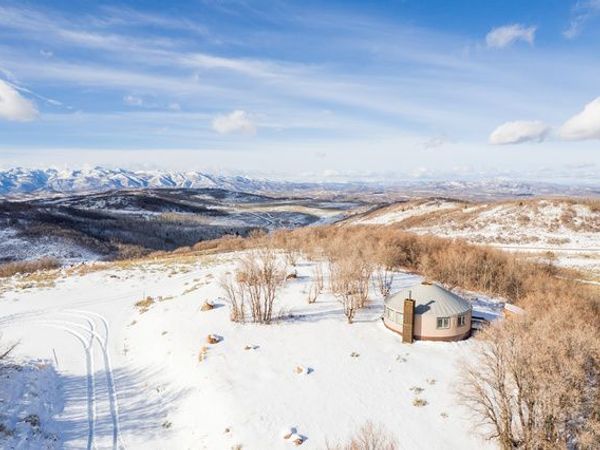 7688 E FOREST CREEK RD E, Unit 28, Kamas, UT 84036