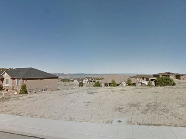 1931 N MAHOGANY CIR, Cedar City, UT 84721