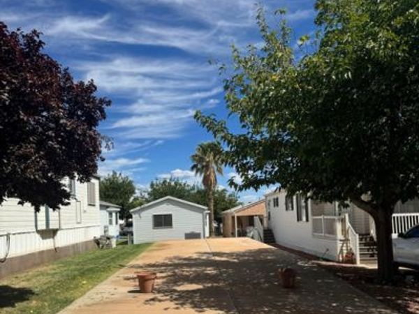 1150 W RED HILLS PKWY , Unit 168, Washington, UT 84780
