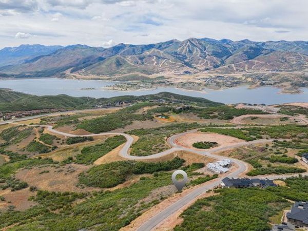 2042 E WRANGLER DR , Unit 19, Hideout, UT 84036