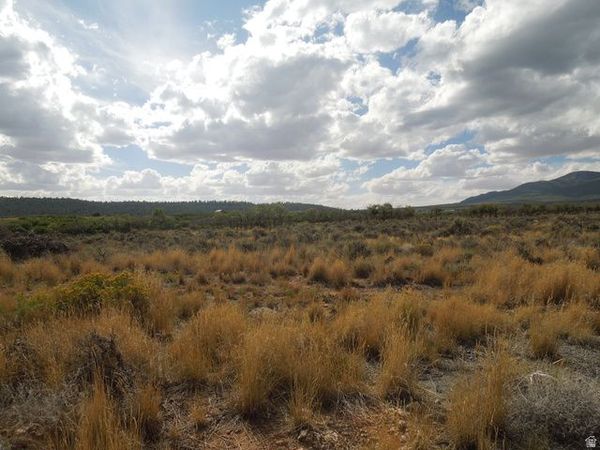16 S STONE RD S, Unit 1, La Sal, UT 84530