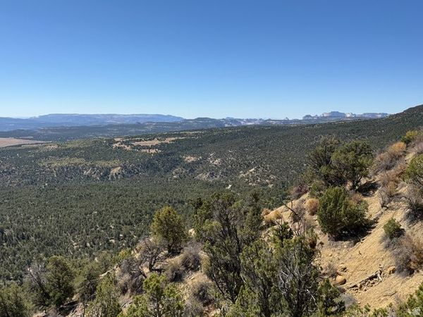 Mount Carmel, UT 84755