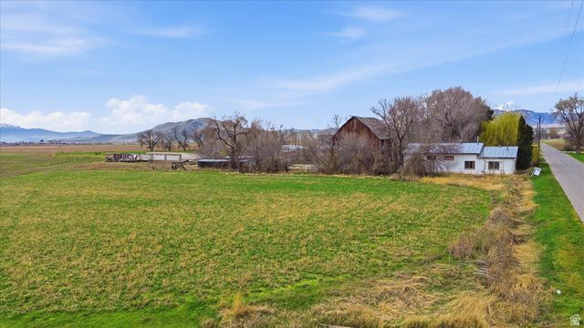 1811 W 2000 S, Lewiston, UT 84320 Main Photo