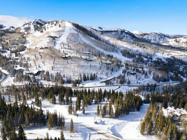 207 WHITE PINE CANYON RD , Unit 207, Park City, UT 84060