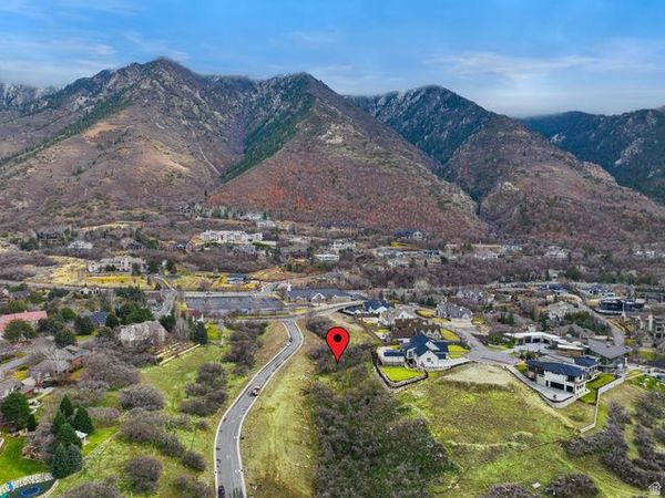 5 BENT HOLLOW LN , Sandy, UT 84092