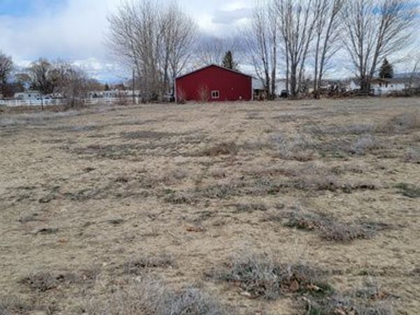 150 N 400 W, Huntington, UT 84528