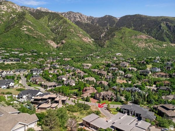 1 E CARRIAGEWOOD CV S, Unit 1090, Sandy, UT 84092