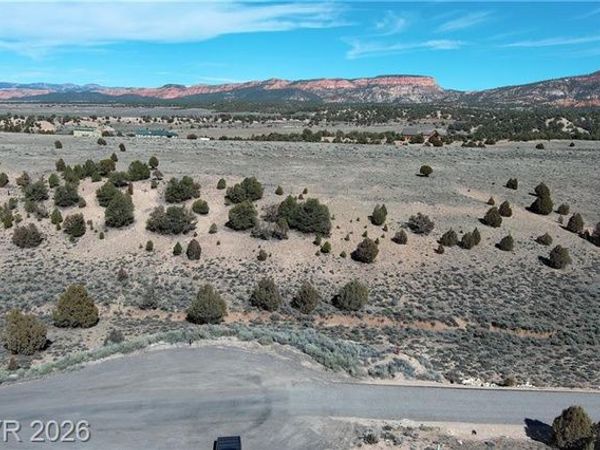 1825 E EAGLE RIDGE CIR , Unit 15, Hatch, UT 84735