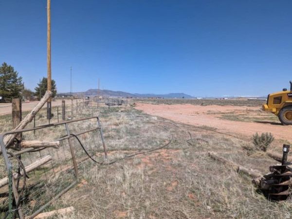 484 S 2200 W, Parowan, UT 84761