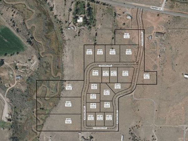 925 W 100 S, Unit 10, Torrey, UT 84775