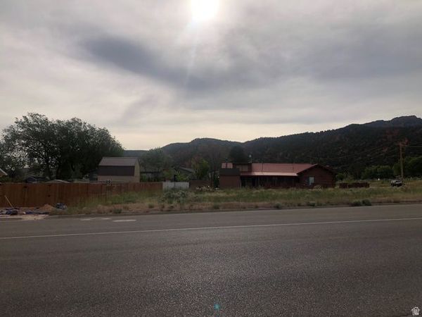 2 CANYON RD S, Unit 2, Parowan, UT 84761