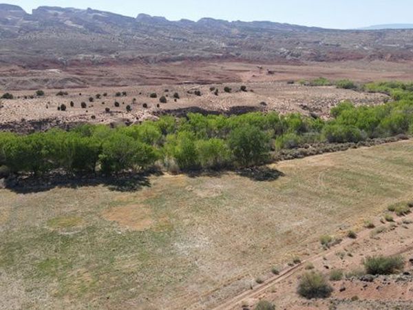 4551 S 600 E, Torrey, UT 84775