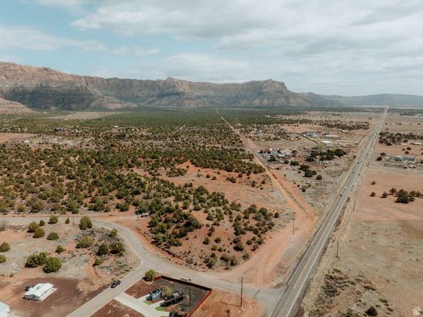1933 S CANYON DR , Apple Valley, UT 84737