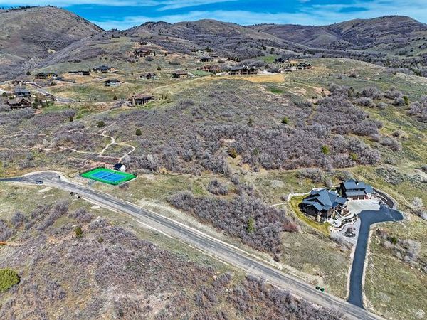 2276 E LAUREN LN , Unit 10, Liberty, UT 84310