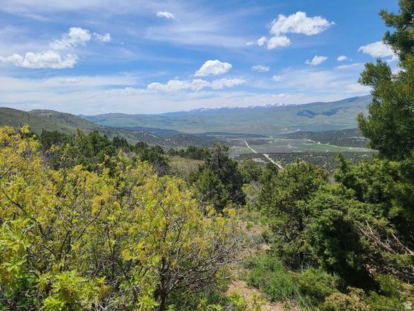 300 E SKY CREST DR S, Unit 300, Indianola, UT 84629