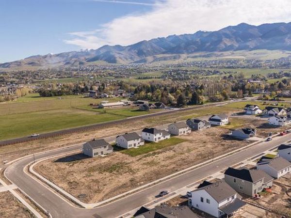 629 E 2450 N, Unit 44, North Logan, UT 84341
