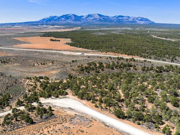 872 S HIDEAWAY CV , Monticello, UT 84535