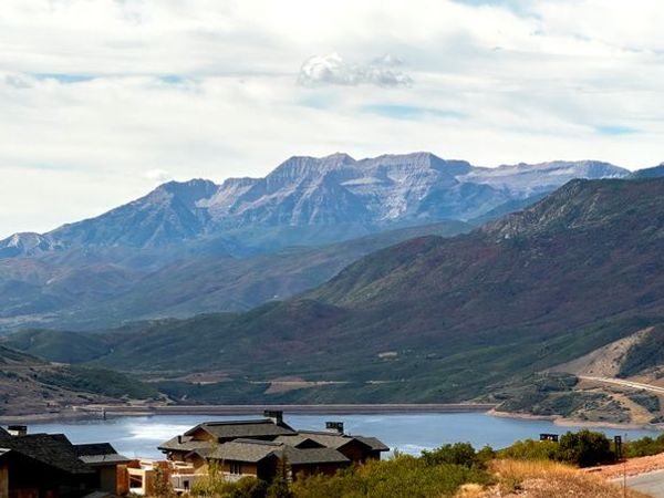 2097 E PEAK VIEW DR E, Unit 386, Hideout, UT 84036