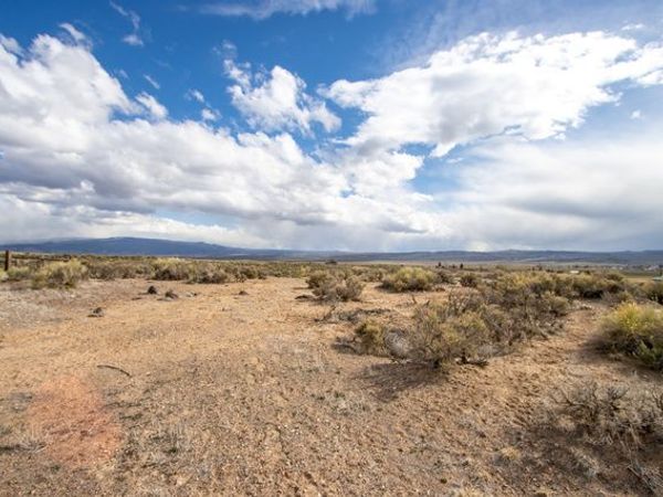1400 E HIGHLINE RD, Unit 1, Loa, UT 84747
