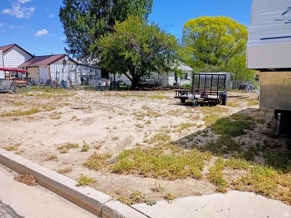 160 N 100 E, Wellington, UT 84542
