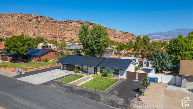 1135 E Redwood Tree St , Saint George, UT 84790 Main Photo