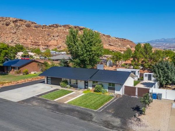 1135 E REDWOOD TREE ST , St. George, UT 84790