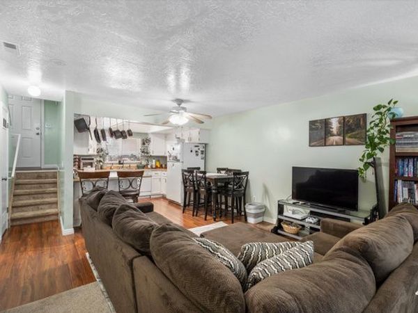 1325 S LINCOLN AVE E, Unit 110, Ogden, UT 84404