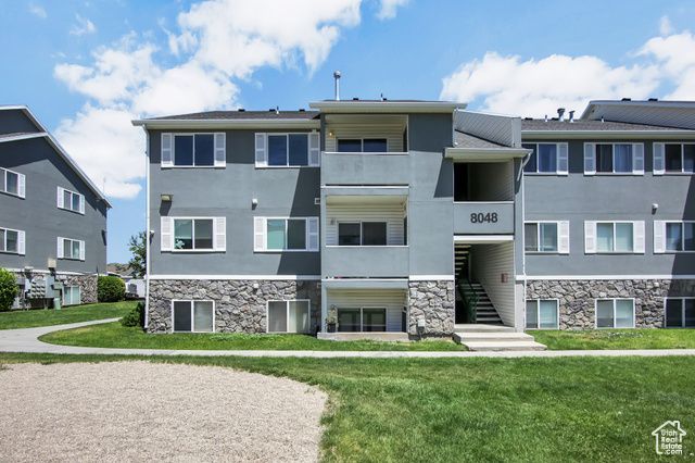 8048 W Copperfield Place Pl, Unit 31, Magna, UT 84044 Main Photo