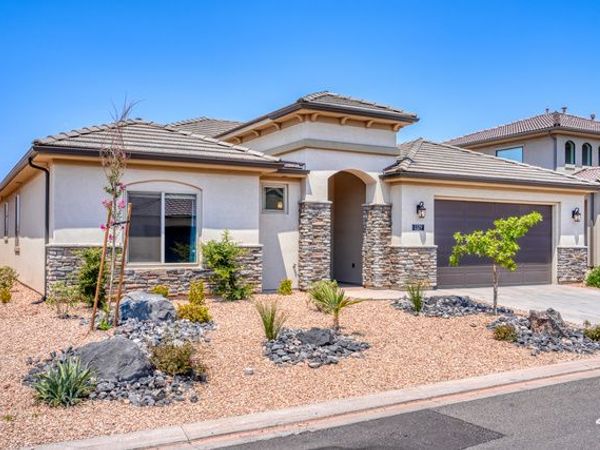 1329 N PASEOS ST , Washington, UT 84780