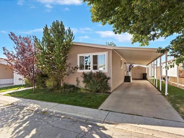 1111 N 2000 W, Unit 201, Farr West, UT 84404