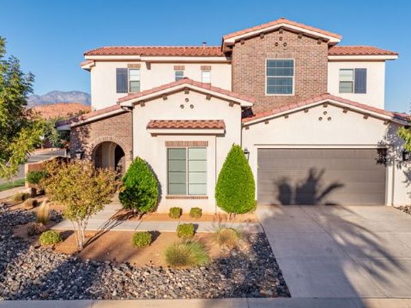 3780 W ARCADIA DR S, Unit 27, Santa Clara, UT 84765