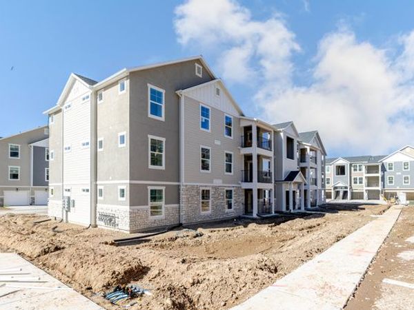 4661 S POPLAR WAY , Unit R304, Mapleton, UT 84664