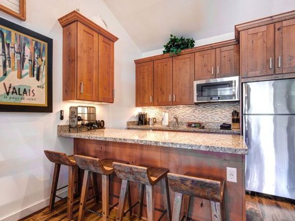 2255 SIDEWINDER DR, Unit 627, Park City, UT 84060