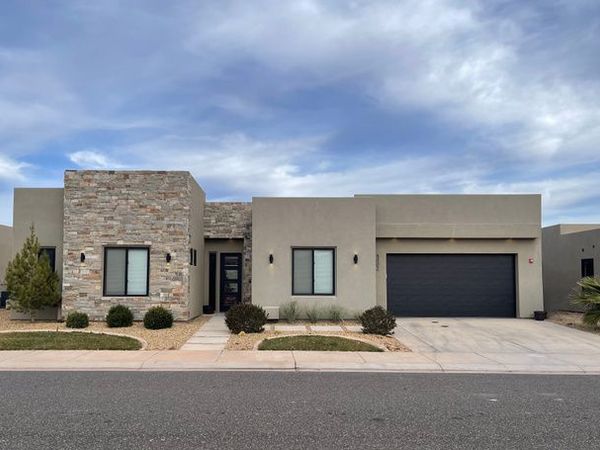 5002 W 3175 S, Hurricane, UT 84737