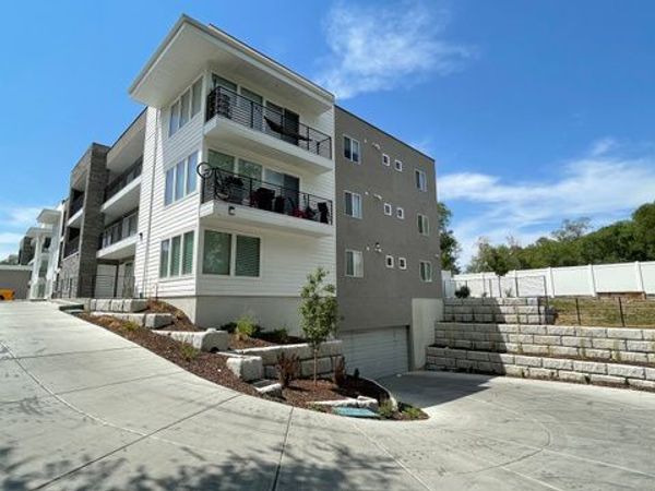 3965 S 300 E, Murray, UT 84107