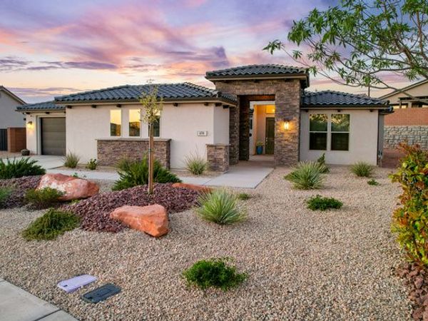 438 W CAMINO OSO, Washington, UT 84780