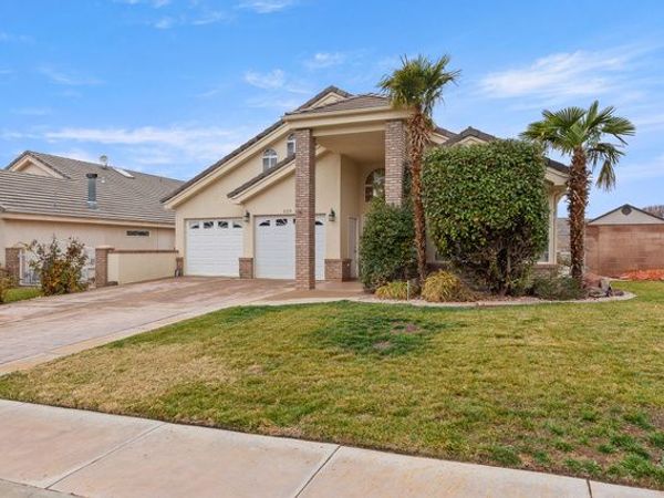 639 N 380 W, La Verkin, UT 84745
