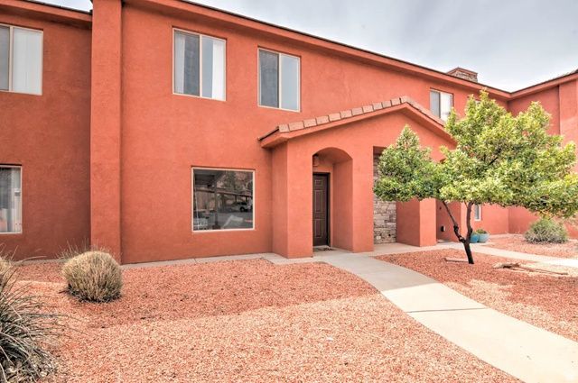 300 E 300 N, Unit H6, Kanab, UT 84741 Main Photo