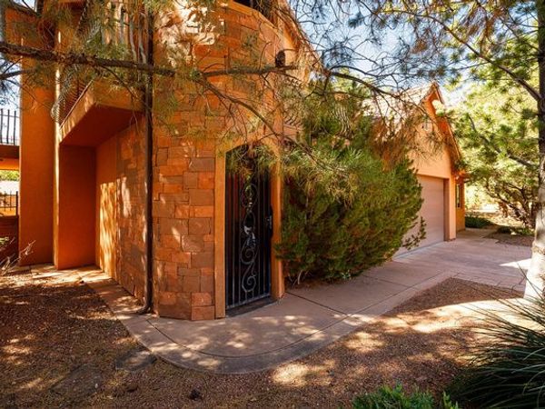 320 W LOS BARANCOS LN , Kanab, UT 84741