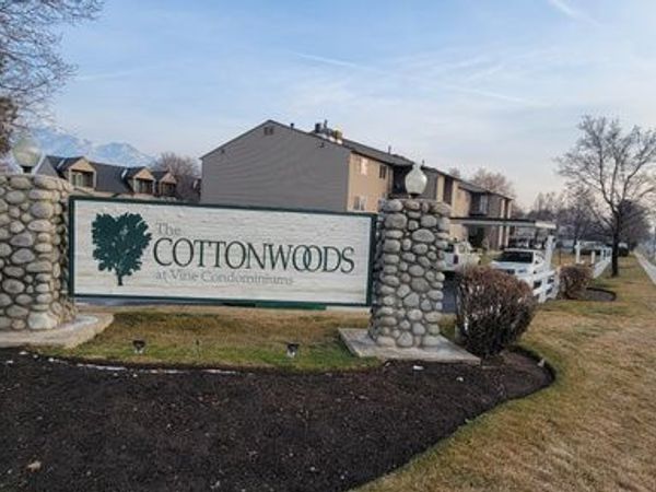 6129 S 1300 E, Unit V, Cottonwood Heights, UT 84121