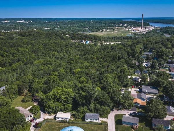000 Stahl Drive , Crystal City, MO 63019
