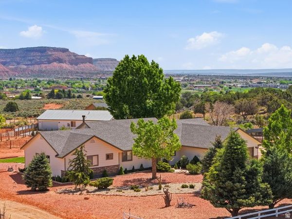 898 W GRAND CANYON DR , Kanab, UT 84741