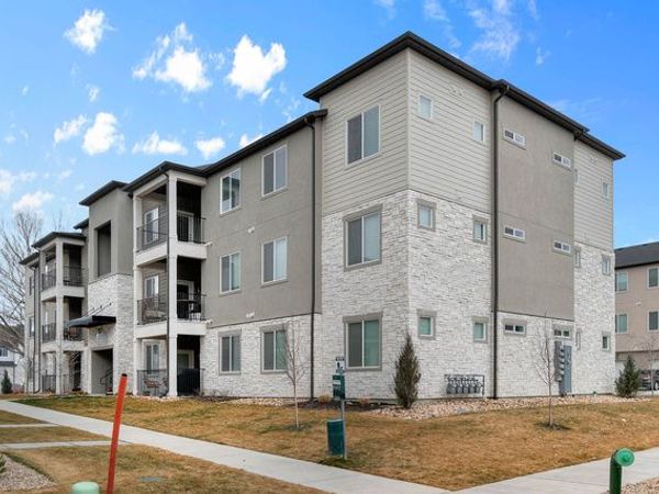 1094 N 3980 W, Unit LL303, Lehi, UT 84048