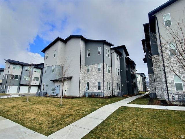 472 W 40 S, Unit J102, Providence, UT 84332 Main Photo