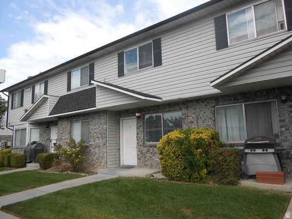 3917 W ROCKWOOD WAY , Unit B, West Valley City, UT 84120