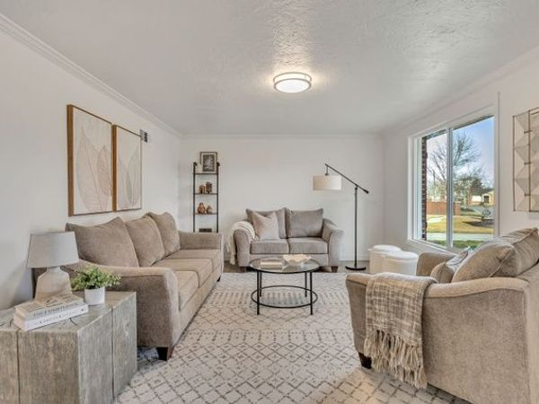 2260 E HAUN AVE, Holladay, UT 84121