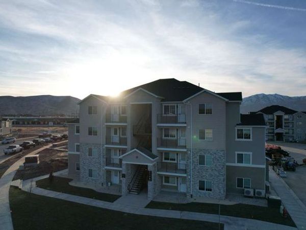 2128 W SAWMILL BLVD , Heber City, UT 84032