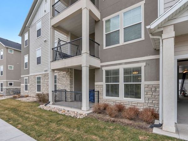 1816 W EAGLEWOOD DR, Unit 101, Saratoga Springs, UT 84045